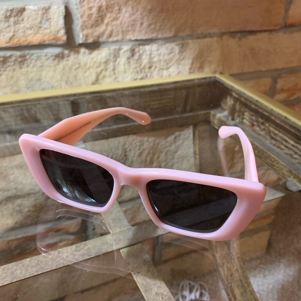 Diff Aura Pink Sunglasses